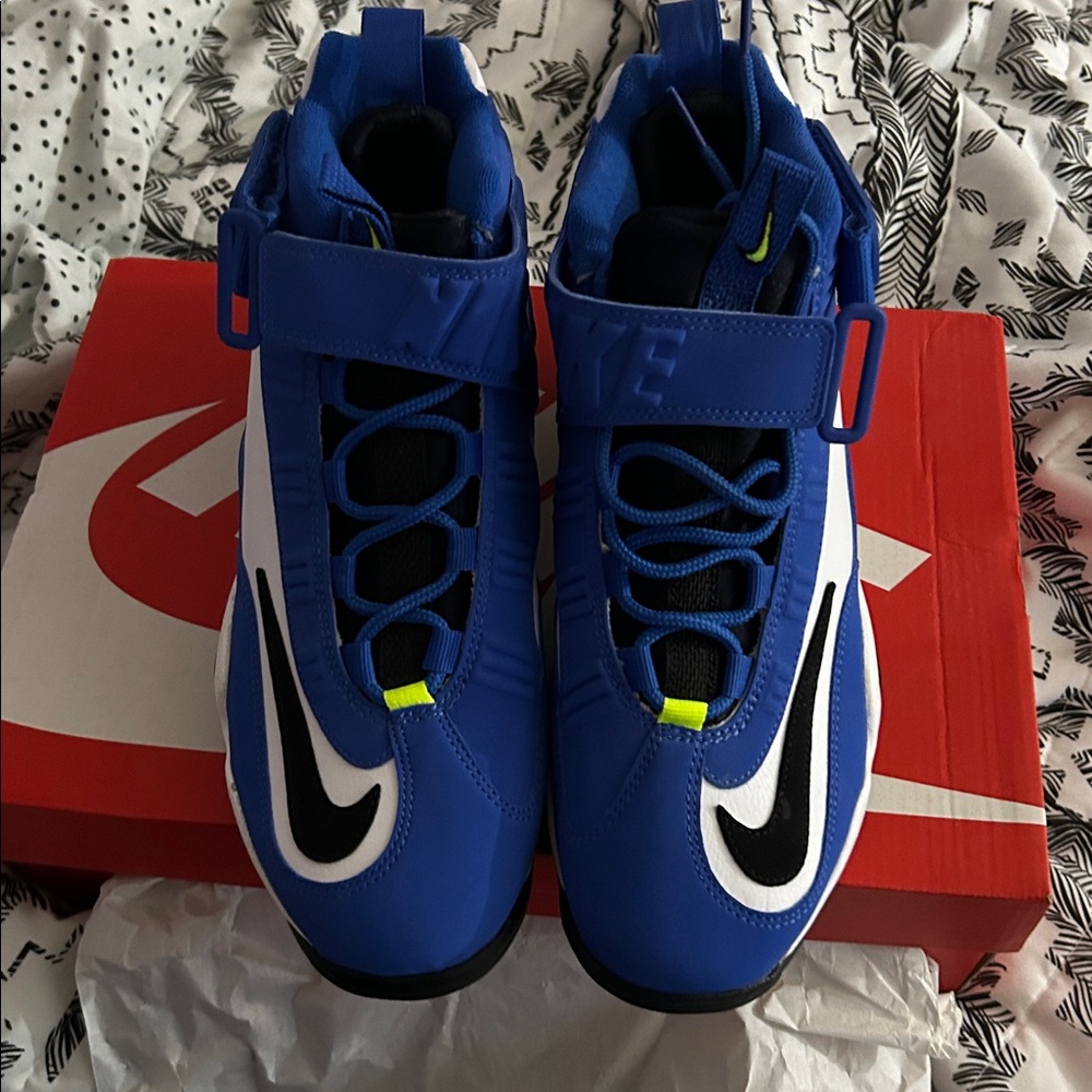 Nike Air Griffey Max 1 Varsity Royal and Black Sneakers - Picture 4 of 7